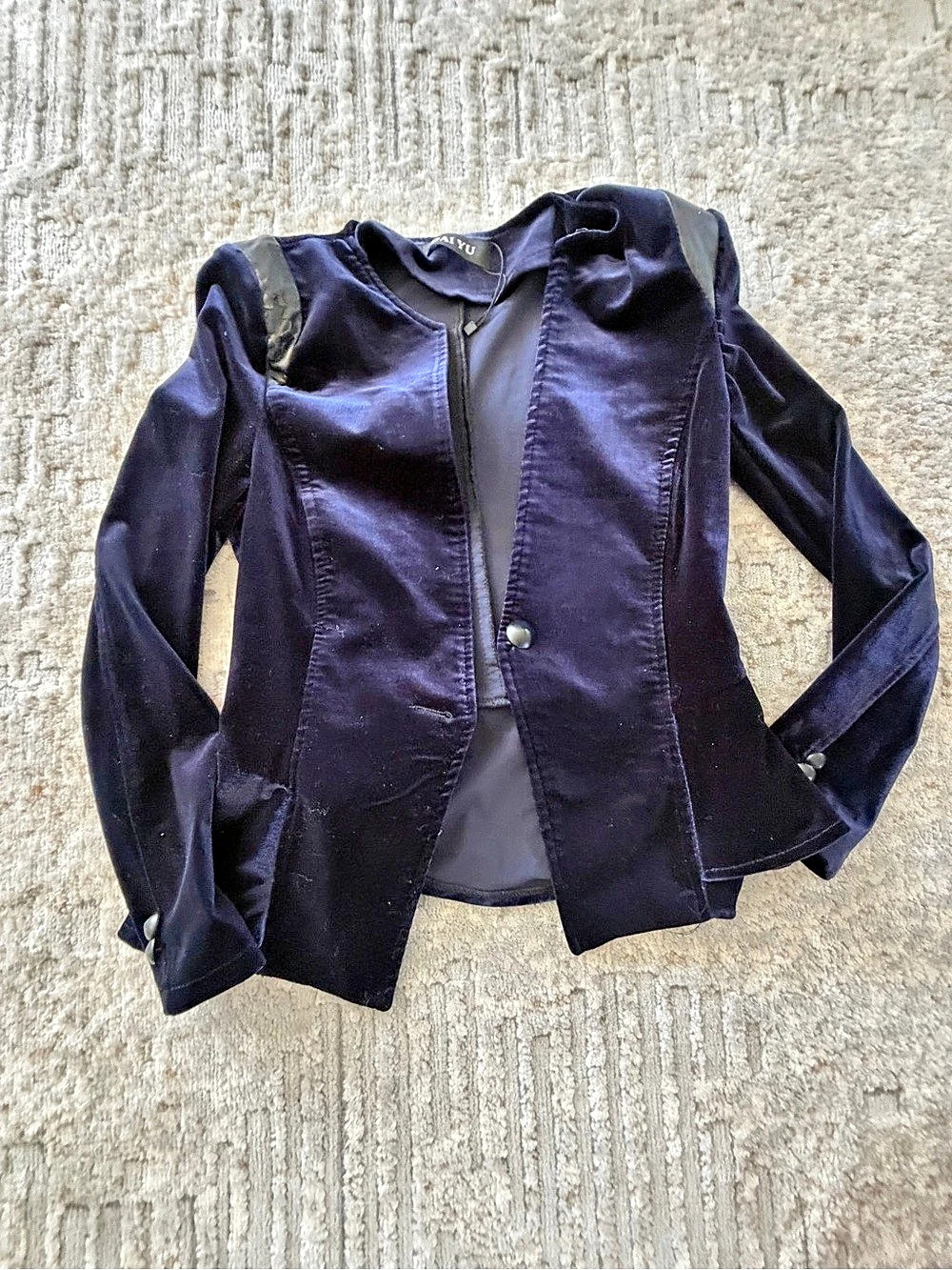 DAI YU Women's Velvet Blazer in Purple
